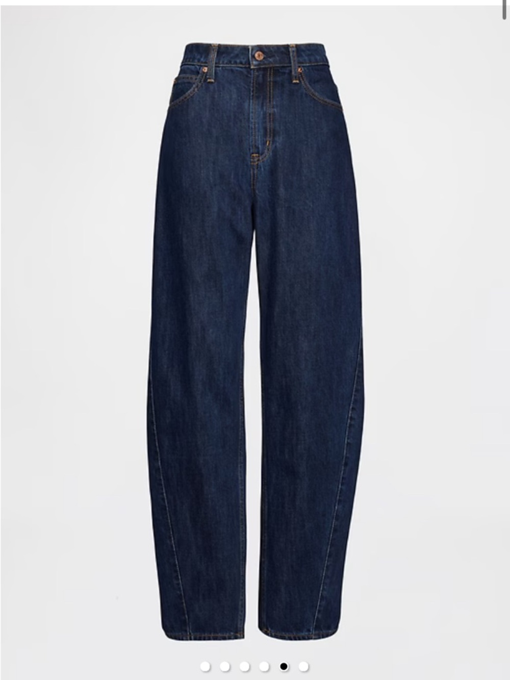 GAP Curvy High Rise Barrel Jeans in Dark Wash